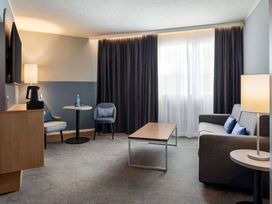 2 Tage Flughafen-Auszeit im Sunday Hotel Frankfurt Airport