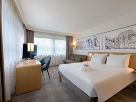 2 Tage mit Frühstück im Hotel Novotel Aachen City