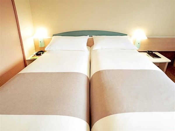 8 Tage Düsseldorf entdecken mit B&B Hotel Düsseldorf-Hbf