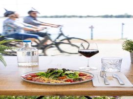 7 Tage Entspannung am Flussufer der Maas