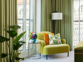 2 Tage Erholung und Luxus in der Landeshauptstadt