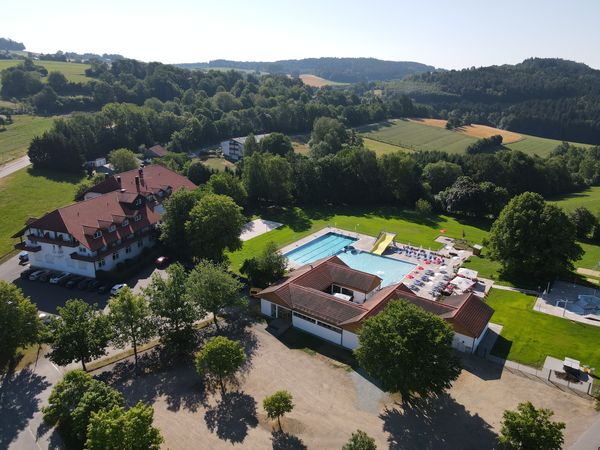 3 Tage Bayerischer Wald:Sommer in der Natur mit Freibad & HP in Traitsching, Bayern inkl. Halbpension