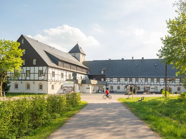 Yoga, Natur und DU – 6 Tage Landhotel Altes Zollhaus  in Hermsdorf/Erzgebirge, Sachsen inkl. Halbpension