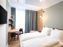 2 Tage Kurzurlaub mit Frühstück im elaya hotel regensburg city center