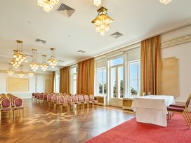5 Tage mit Frühstück im Hotel Schloss Wilhelminenberg