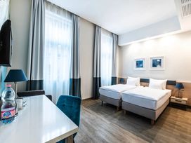 2 Tage Kurzurlaub mit Frühstück im Atrium Fashion Hotel