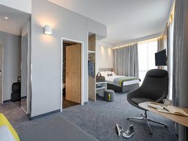 2 Tage mit Frühstück im Holiday Inn Regensburg