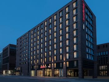 2 Tage im Hampton By Hilton Hamburg mit Frühstück
