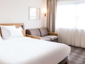 2 Tage mit Frühstück im Hotel Novotel Aachen City
