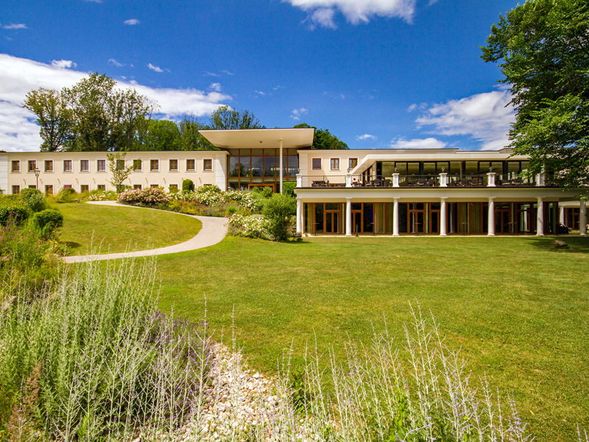 Resort & Spa Schlosspark Mauerbach
