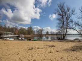 4 Tage Shopping-Schnäppchen und Kurzurlaub am See