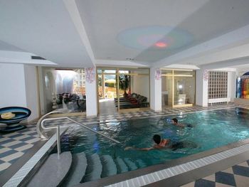 9 Tage im Berger's Sporthotel die Alpen genießen