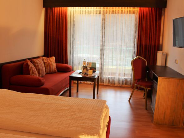 Doppelzimmer mit Balkon