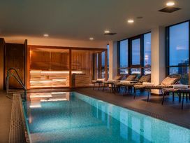 5 Tage nahe des Kaufhauses KaDeWe in Berlin