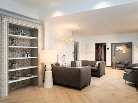 2 Tage Kurzurlaub mit Frühstück im elaya hotel regensburg city center