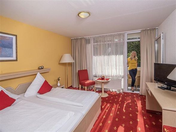Doppelzimmer STANDARD mit Balkon