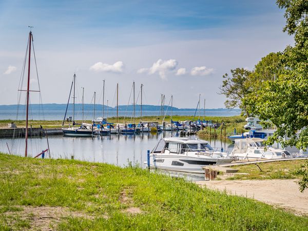 Wohlfühlurlaub und Natur. 3 Tage Rügen genießen in Sagard OT Martinshafen, Mecklenburg-Vorpommern inkl. Frühstück