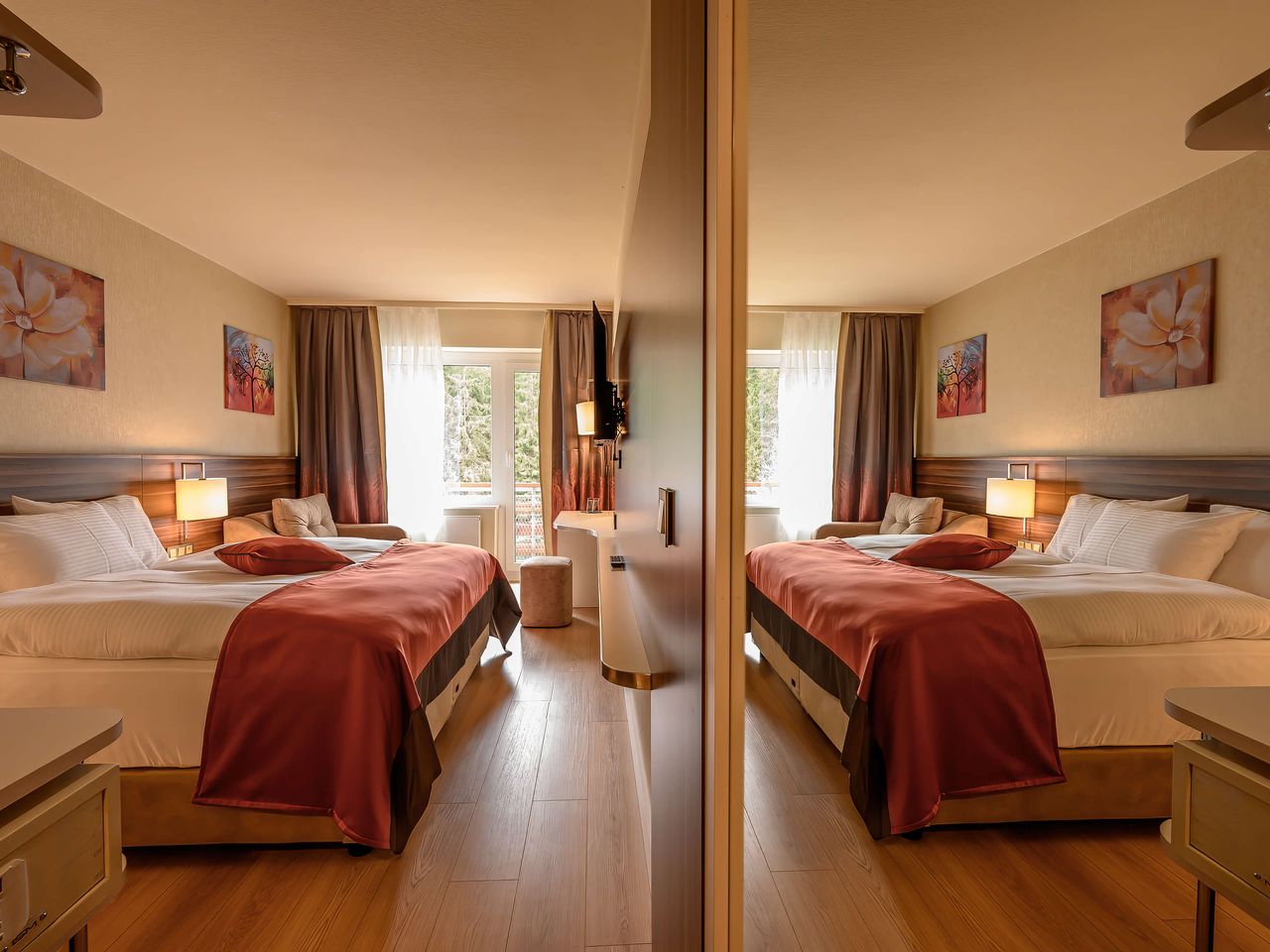 Doppelzimmer mit Waldblick und Balkon