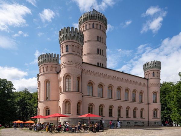 4 Tage Ostsee-Feiertagskurztrip inkl. Schlossbesuch in Buschvitz, Mecklenburg-Vorpommern inkl. Halbpension Plus