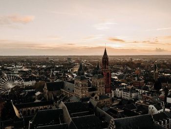 3 Tage im ehemaligen Kruisheren-Kloster übernachten