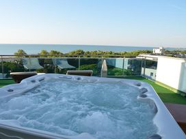 Sandstrand an der Adria - 8 Tage in Italien
