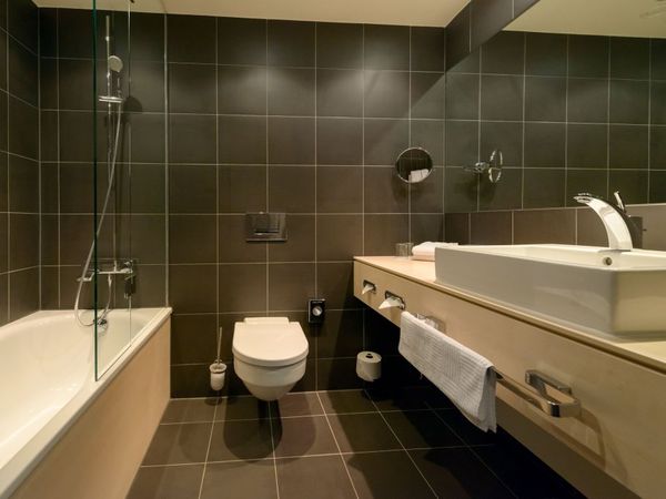 2 Tage im Herzen von Bremerhaven Atlantic Hotel Sail City, Bremen