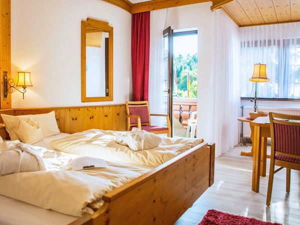 Exklusive Wellnessauszeit zu zweit in Waldachtal Halbpension