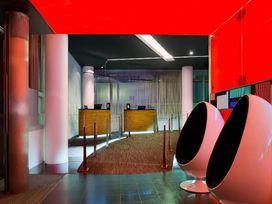 3 Tage im INNSIDE by Malia Düsseldorf Hafen genießen