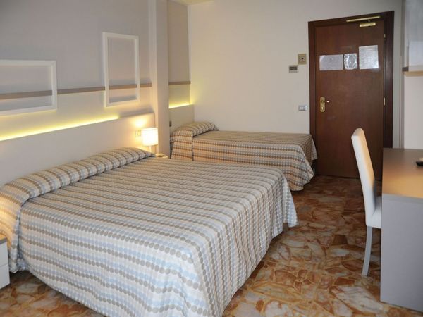 Sonne und Meer - 9 Tage im beliebten Badeort Alassio Hotel Garden Alassio, Ligurien inkl. Halbpension