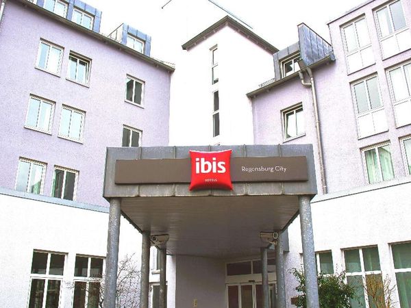 2 Tage an der Donau im ibis Regensburg City Hotel, Bayern