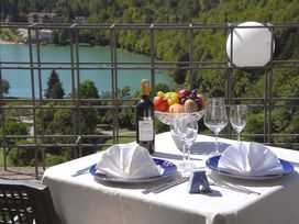 3 Tage Kurzurlaub in Lavarone mit Spa & Seeblick