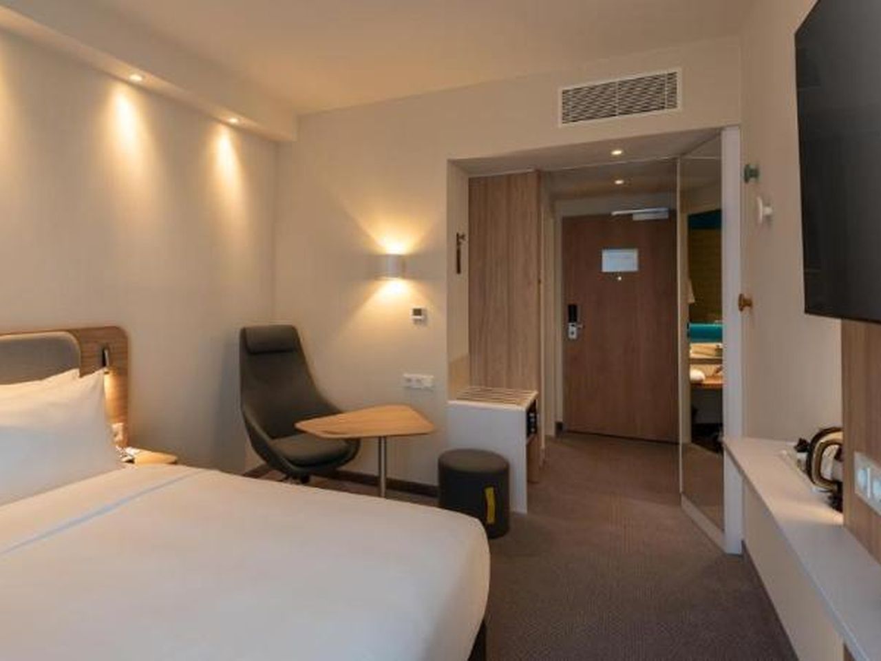 2 Tage mit Frühstück im Holiday Inn Express Munich