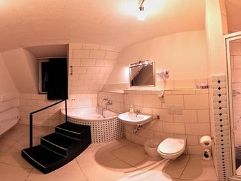 Bild 17 von 27