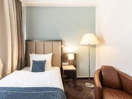 2 Tage mit Frühstück im Select Hotel Handelshof Essen