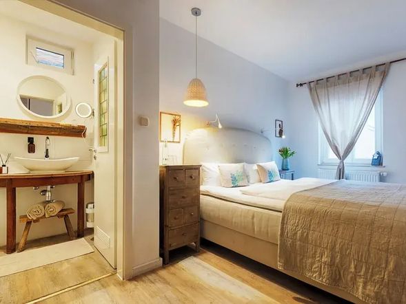 Doppelzimmer mit Queensize Bett