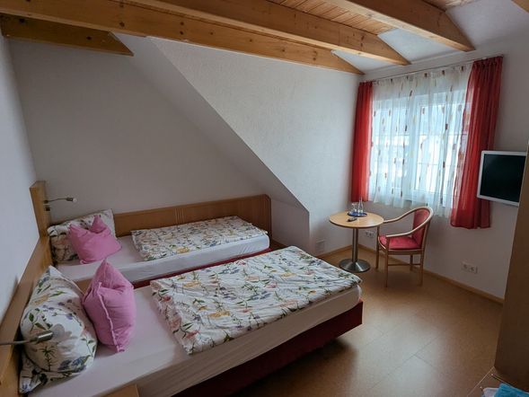 Familienzimmer mit Küche