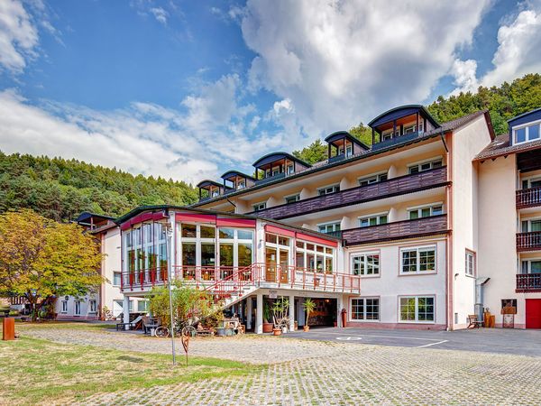3 Tage Wochenendarrangement - inkl. 4- Gang Genießermenü in Heimbuchenthal (Spessart), Bayern inkl. Halbpension