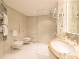 5 Tage im Grand Elysee Hamburg 