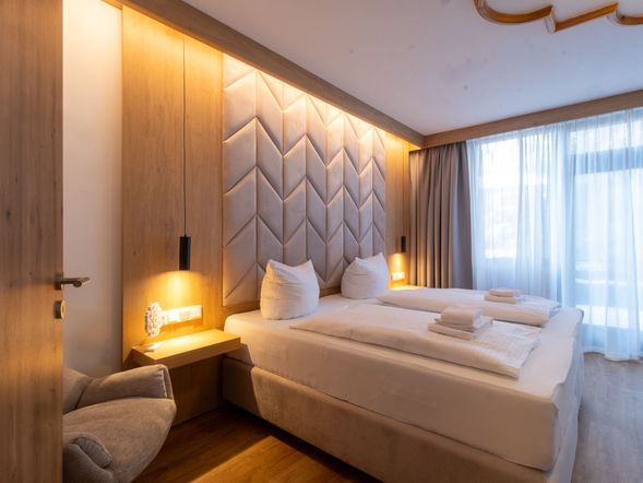 Doppelzimmer Deluxe teilweise mit Seeblick