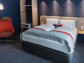 2 Tage mit Frühstück im Holiday Inn Express Wiesbaden