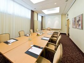 2 Tage Kurzurlaub mit Frühstück im Leonardo Hotel Munich Arabellapark