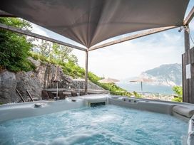 4 Tage Panorama-Auszeit hoch über dem Gardasee mit traumhaftem Seeblick