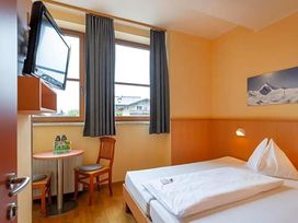 3 Tage Wandern mit Frühstück im Hotel Jufa Kaprun