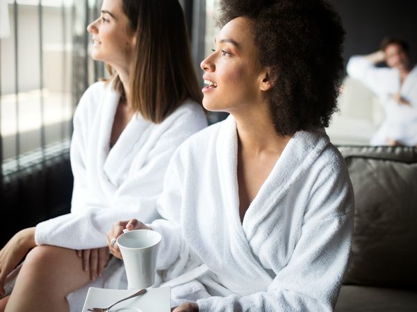 Freunde unterwegs in Wiesbaden – Komfort im Twin-Bett Frühstück