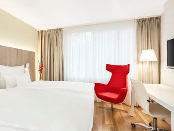 4 Tage im NH Collection Hamburg City mit Frühstück