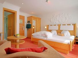 4 Tage Alpenluft im Schweizer Samnaun Dorf