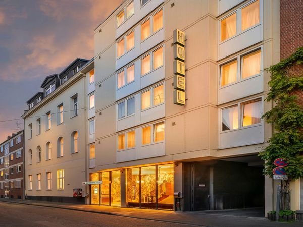 2 Tage Städtetrip nach Köln mit Frühstück Novum Hotel Leonet Köln Altstadt inkl. Frühstück