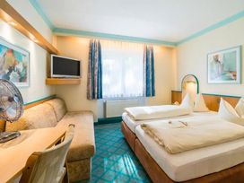 2 Tage Kurzurlaub mit Frühstück im Crombach Parkhotel