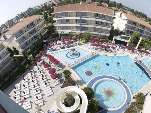 Aparthotel Planetarium Resort