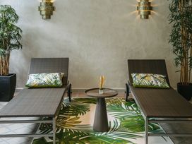 Silvester mit Galadinner & Live-Musik im Burgenland